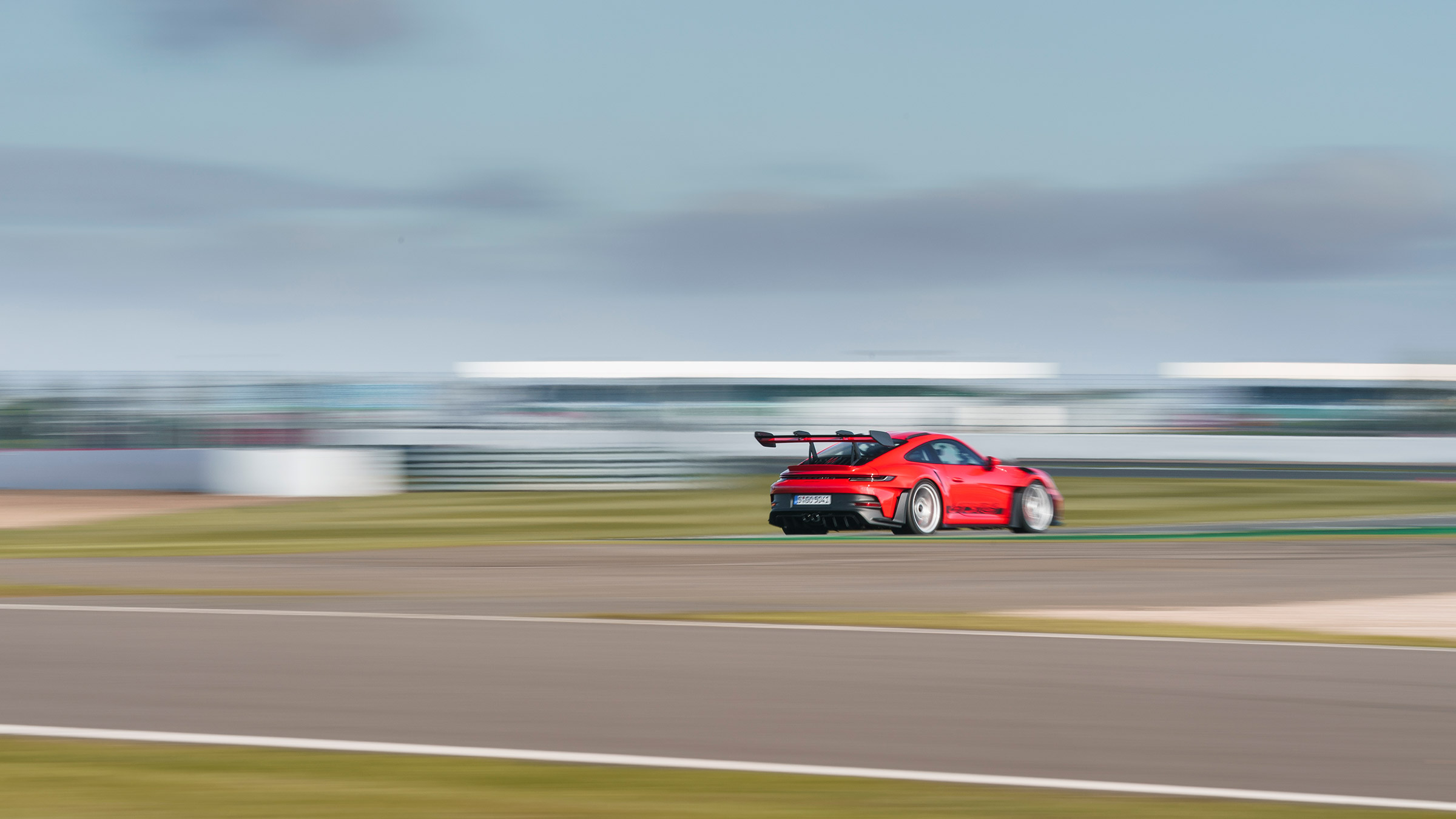 Porsche 911 GT3 RS – pan