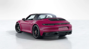 911 GTS Rubystar – rear
