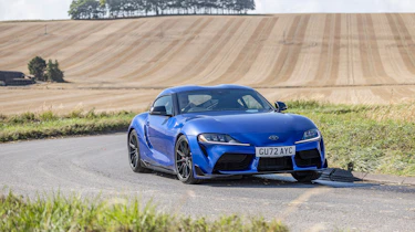 Toyota GR Supra 6MT – UK front cornering