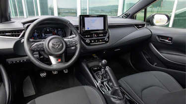 Toyota GR Corolla US – cabin