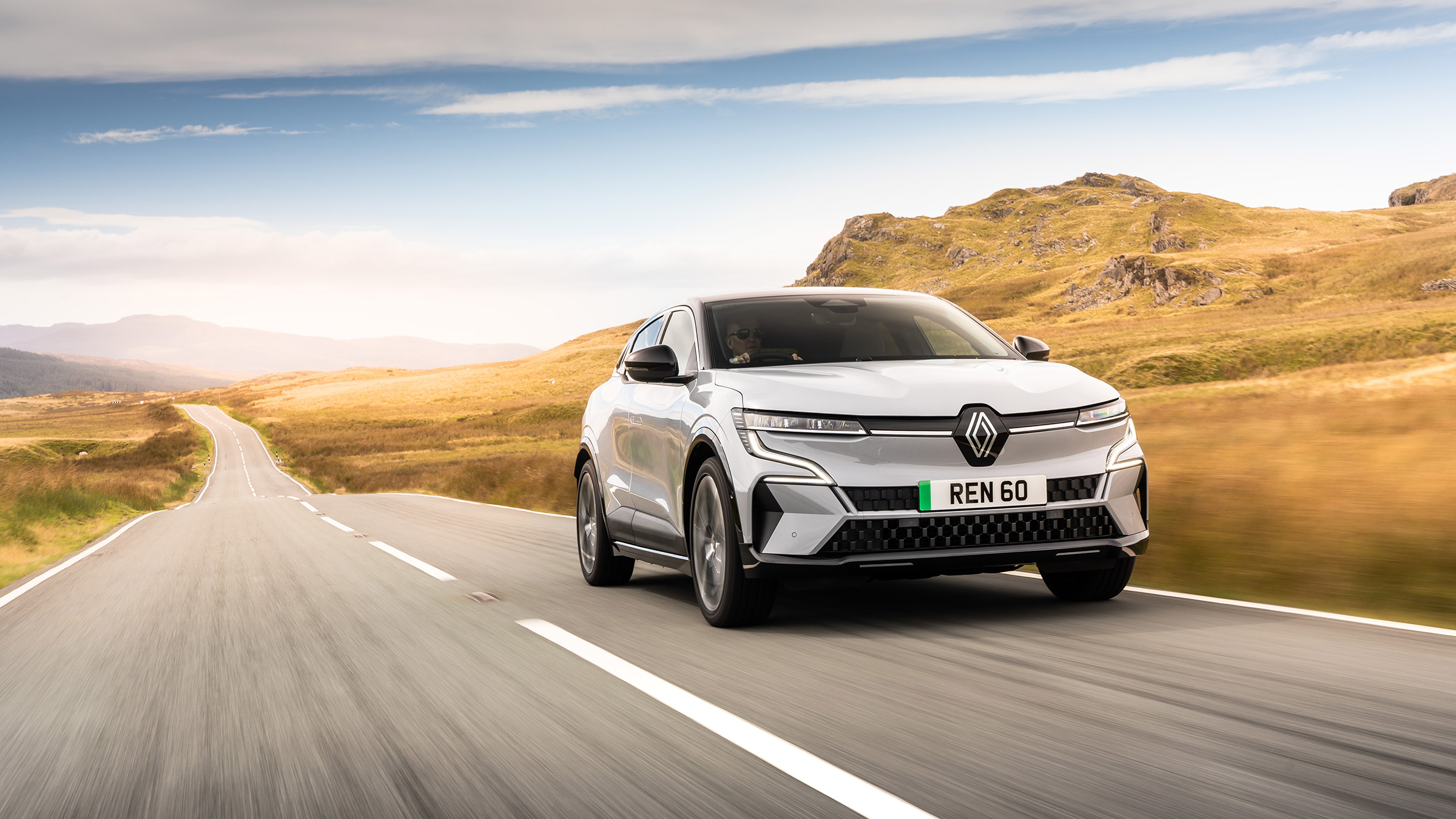 Renault Megane E-tech – tracking