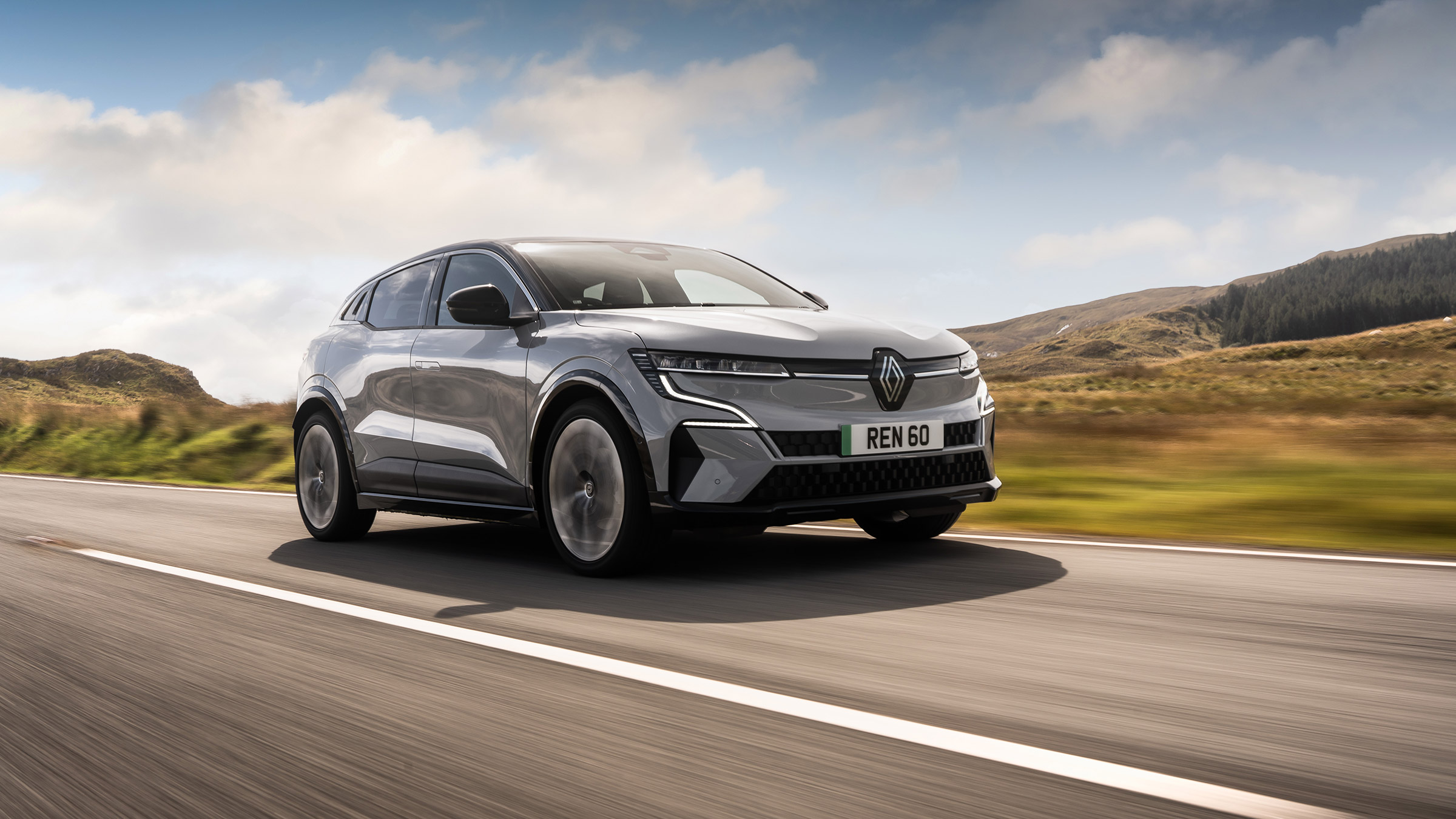 Renault Megane E-tech – front