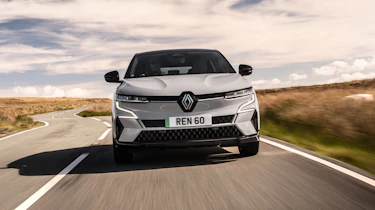 Renault Megane E-tech – front tracking