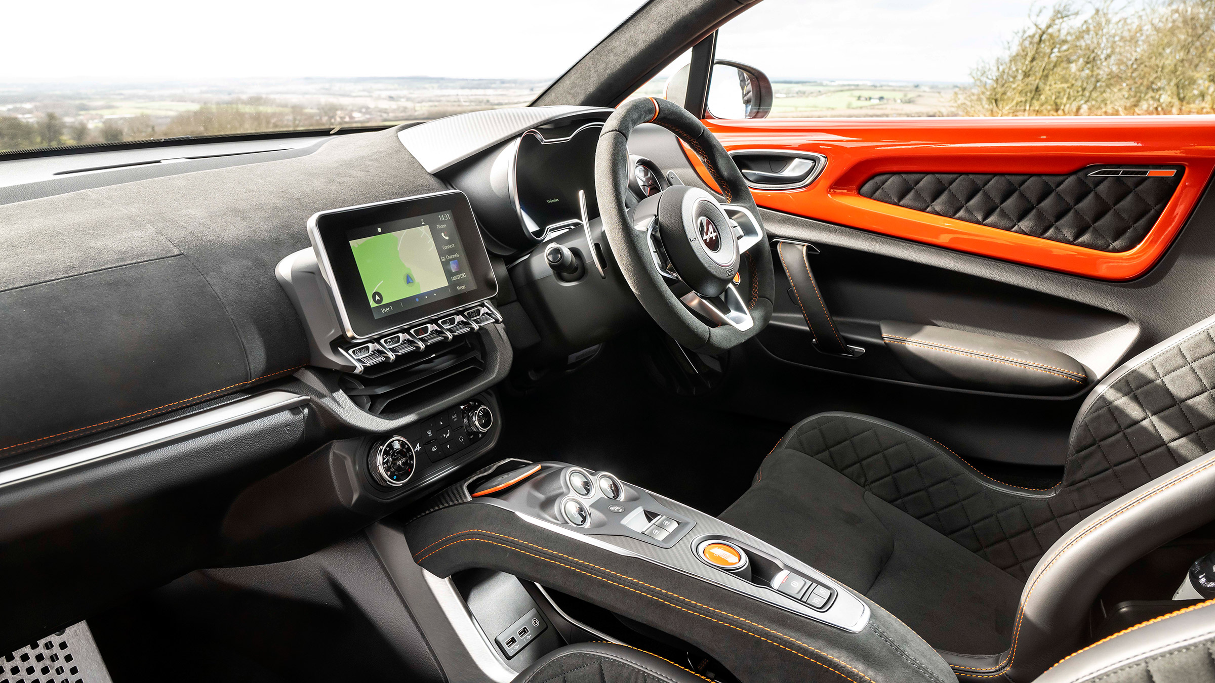 Alpine A110S 2022 – interior