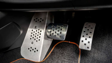 Alpine A110S 2022 – pedals