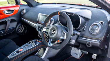 Alpine A110S 2022 – dash