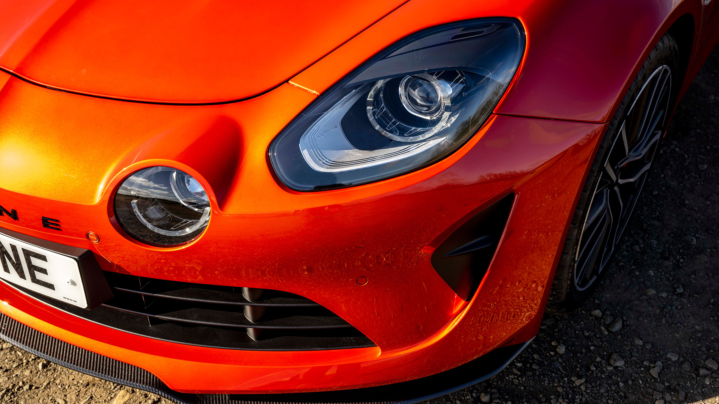 Alpine A110S 2022 – headlights