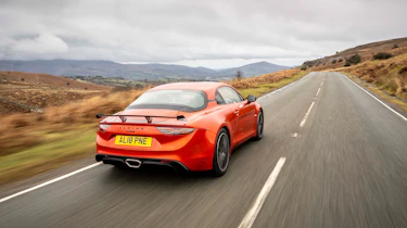 Alpine A110S 2022 – rear high tracking