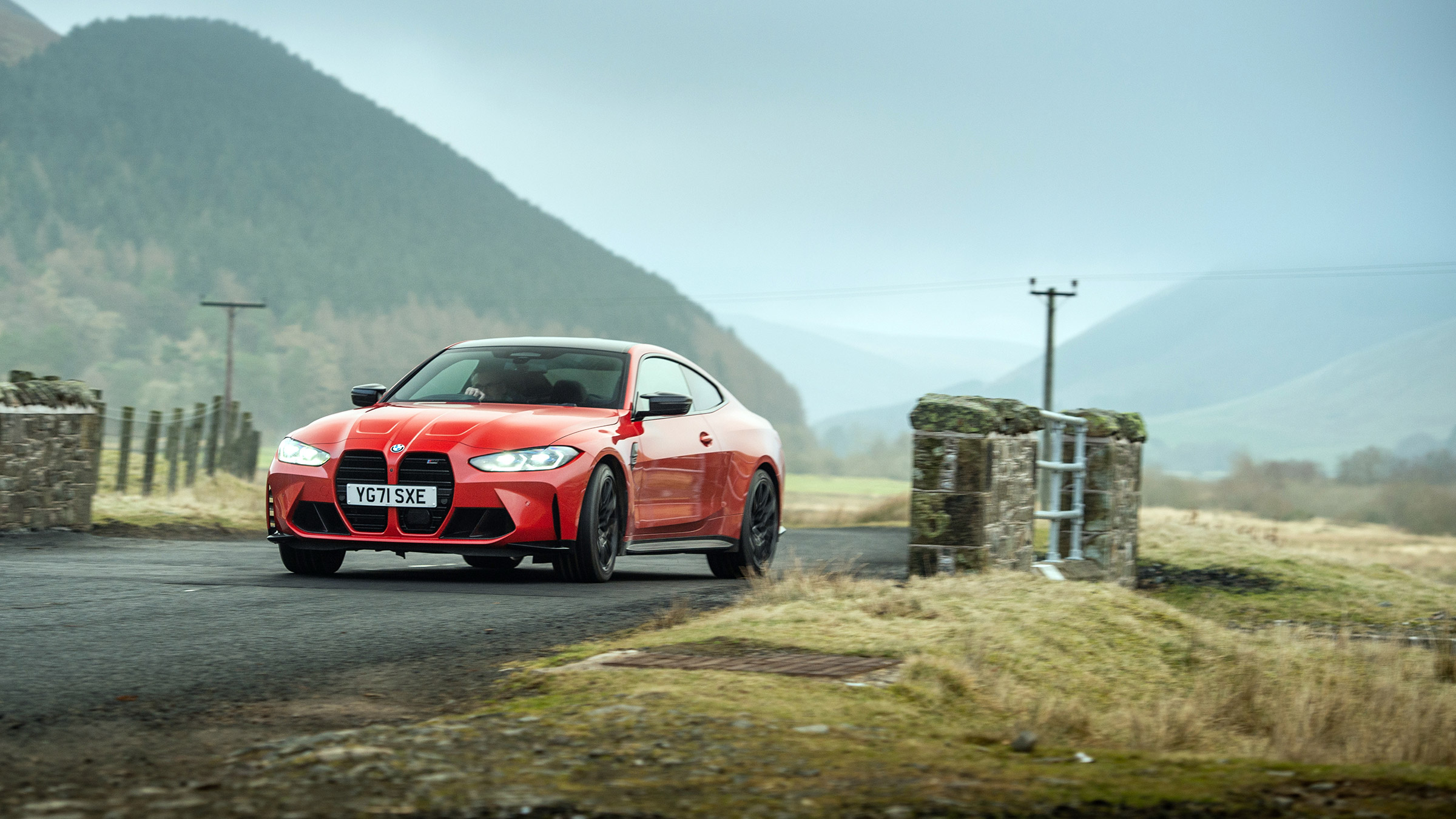 All-weather sports cars – BMW action