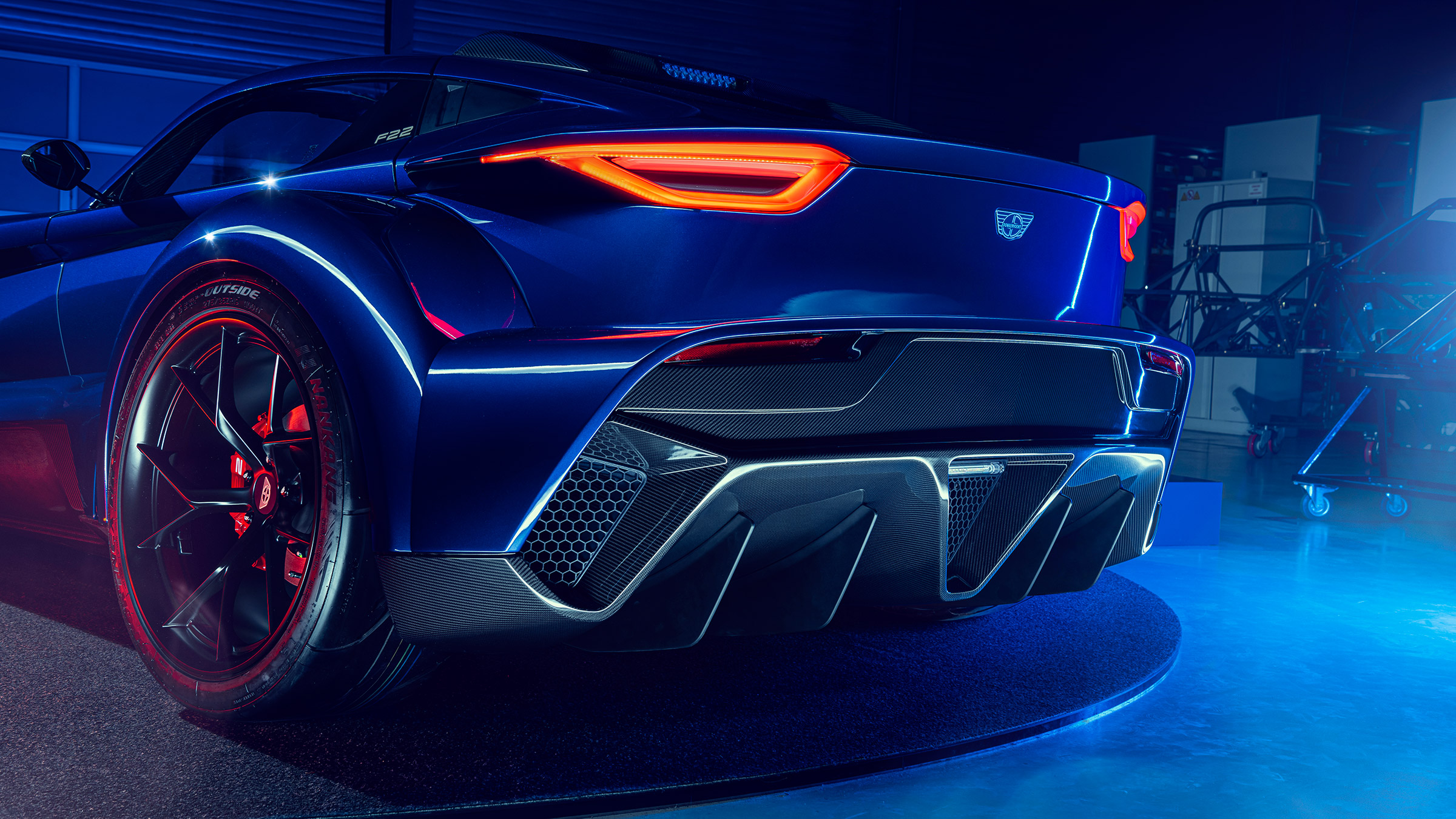 Donkervoorte F22 – rear diffuser