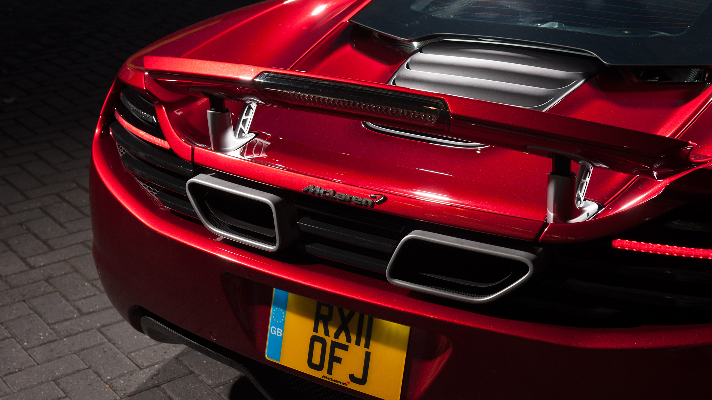 McLaren MP4-12C – exhaust