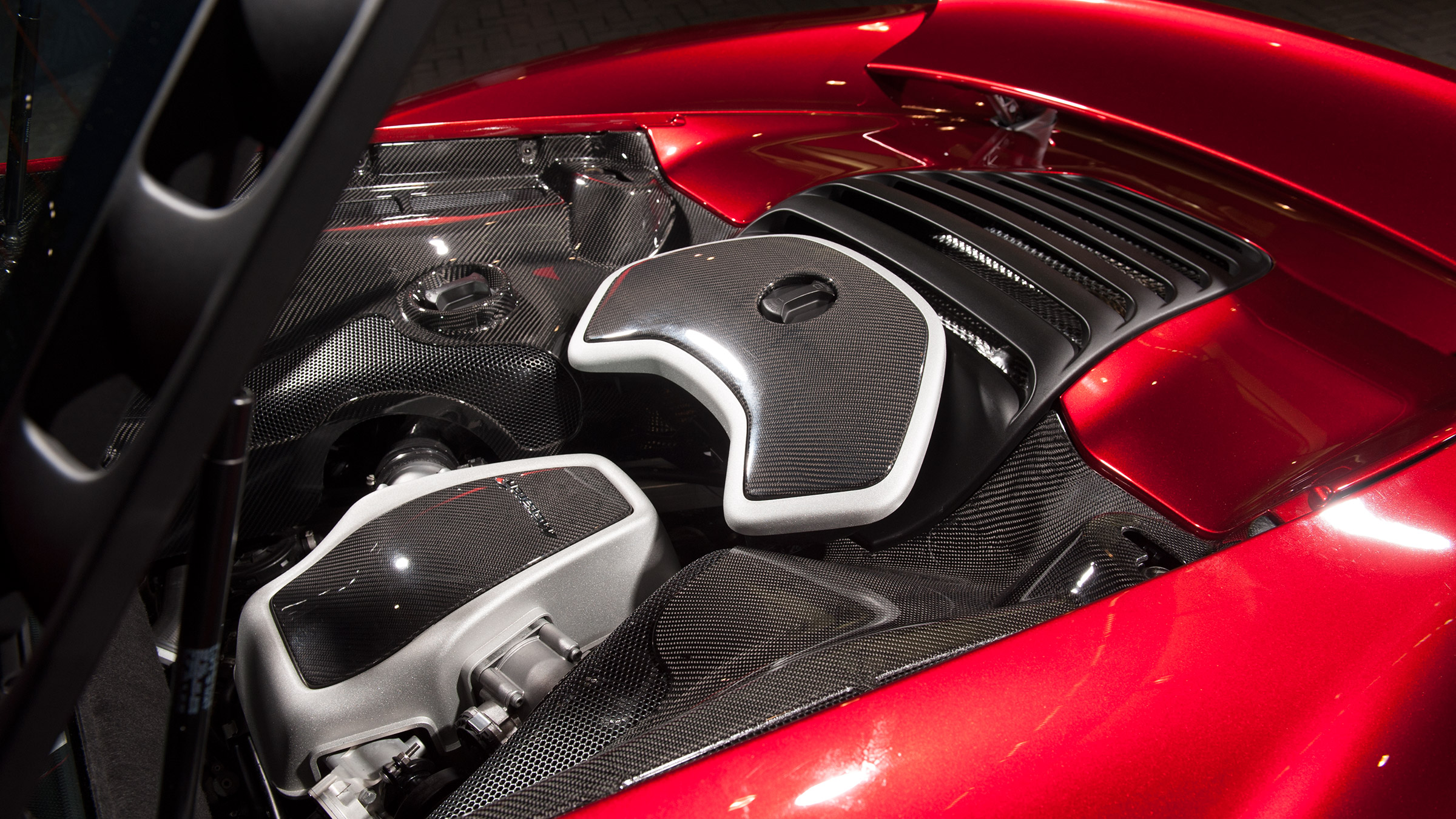 McLaren MP4-12C – engine