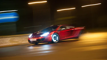 McLaren MP4-12C – action