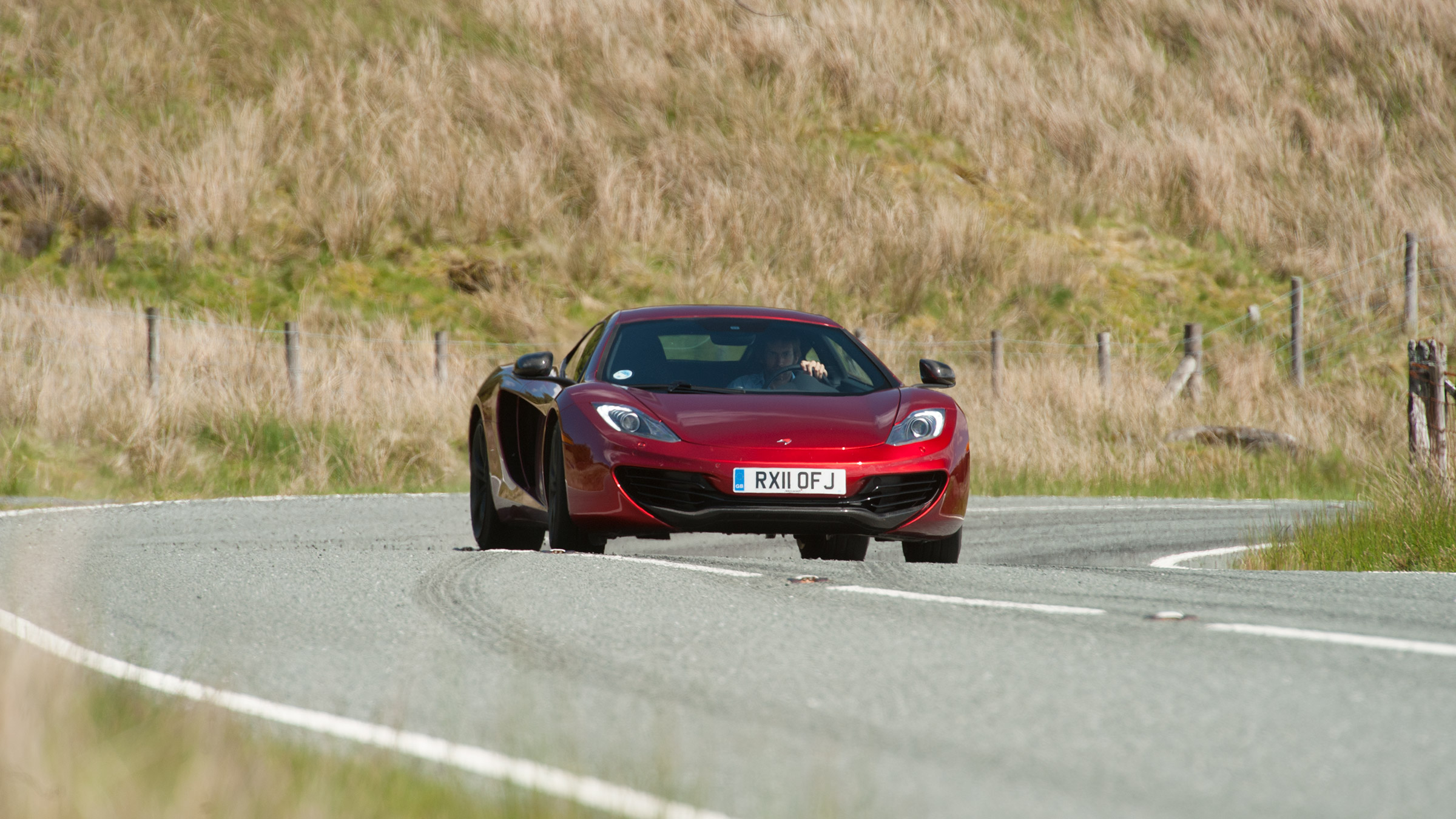 McLaren MP4-12C – front