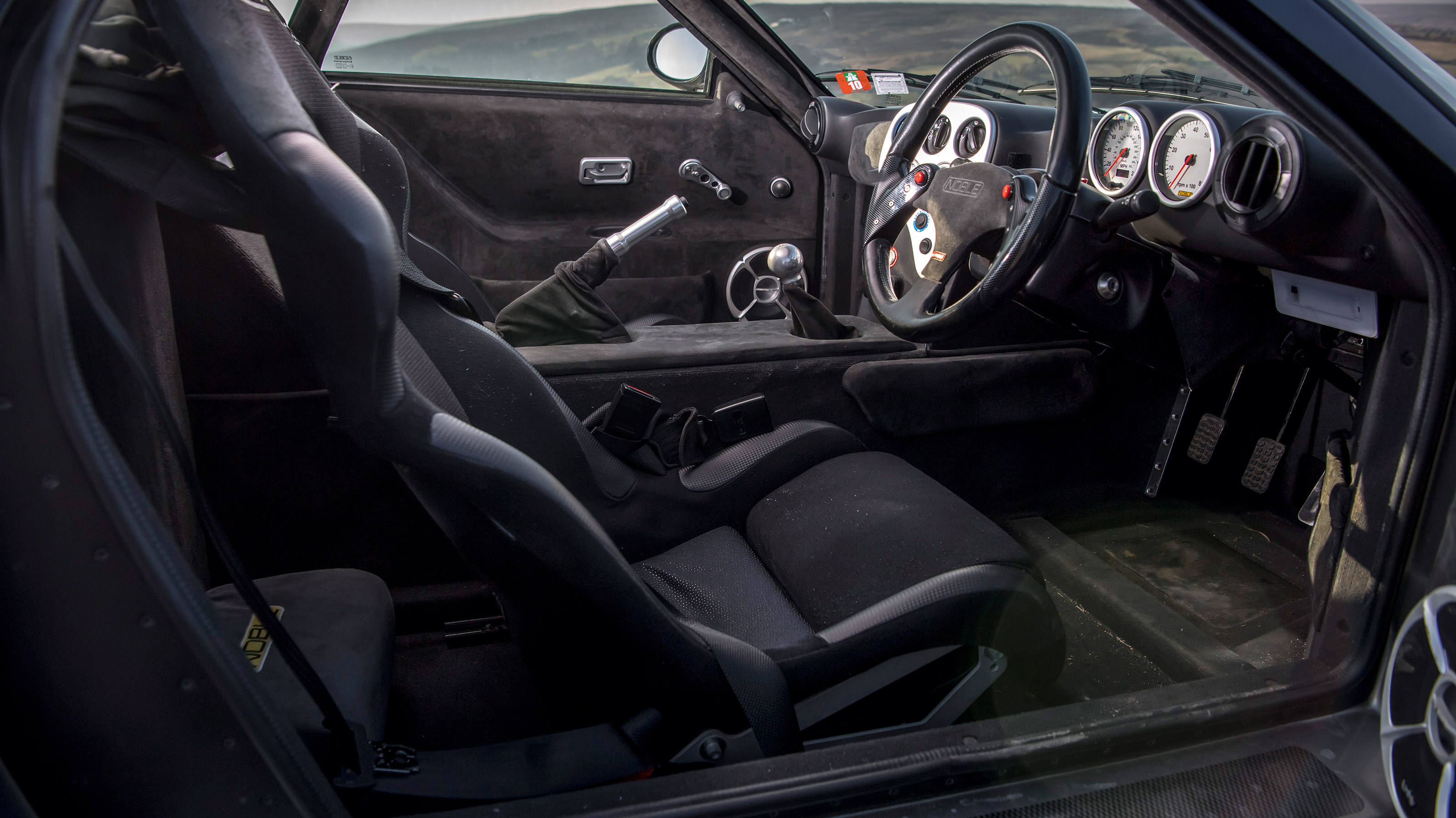 Noble M400