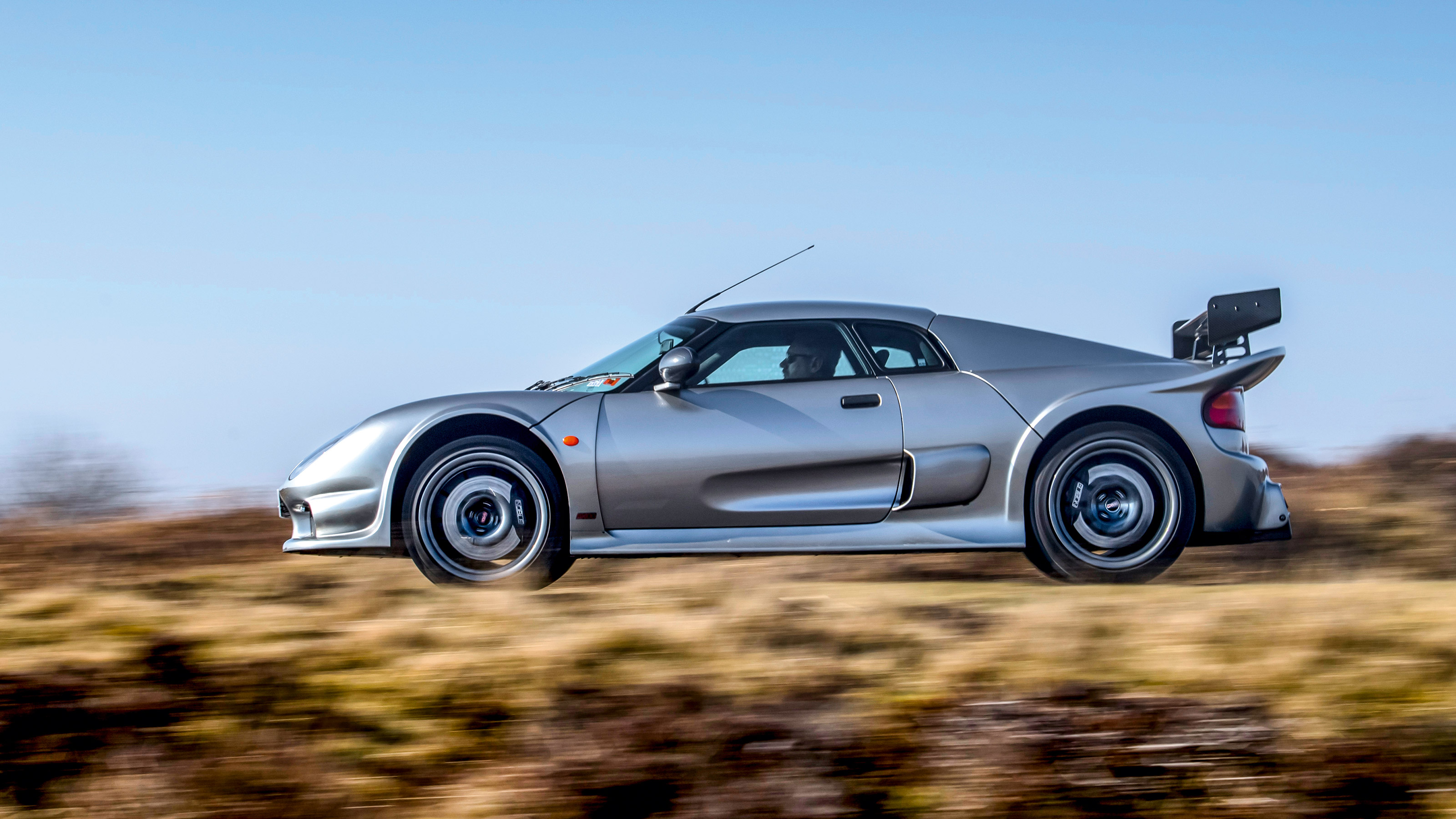 Noble M400