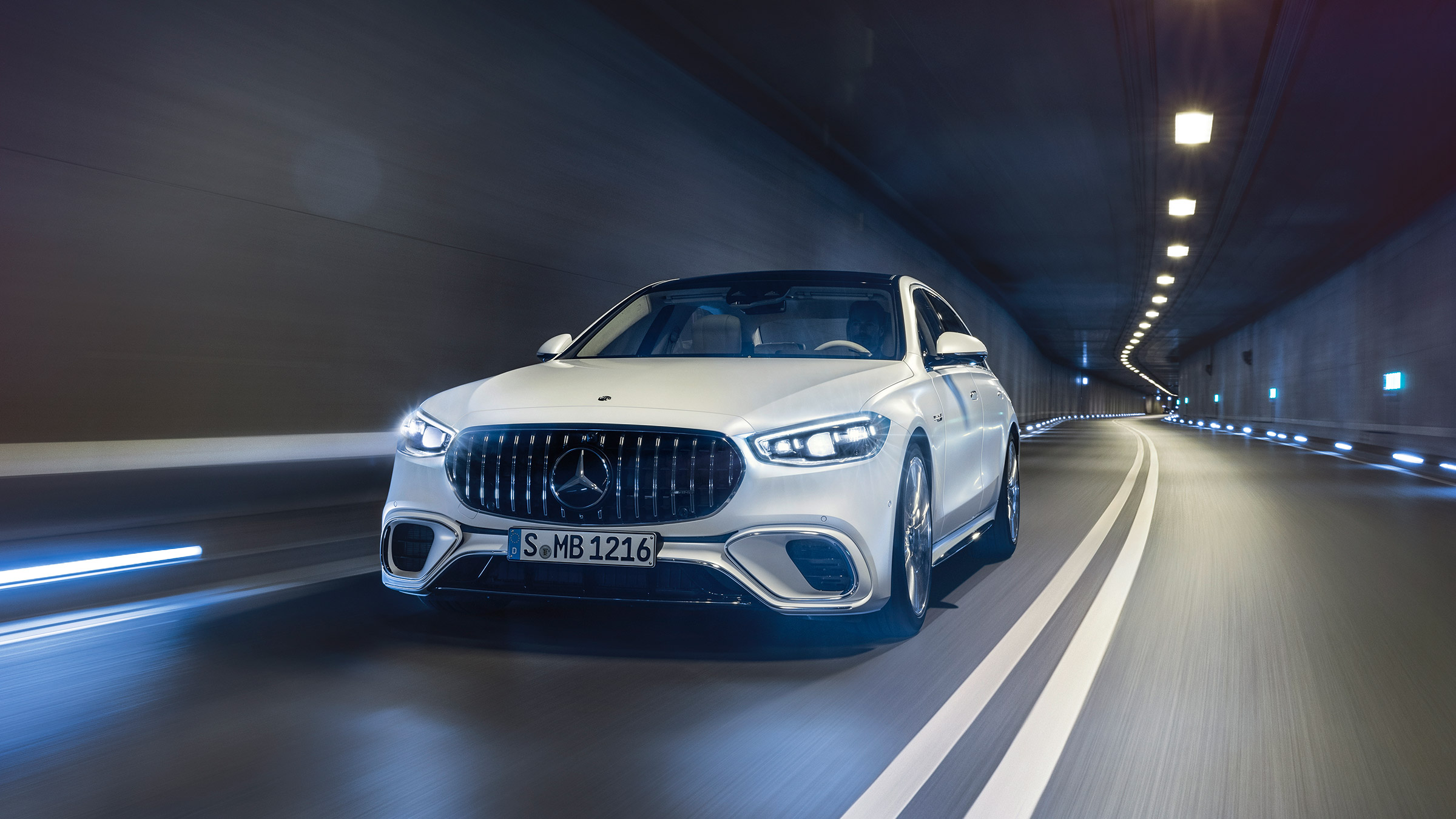 Mercedes-AMG S63 header – header 1