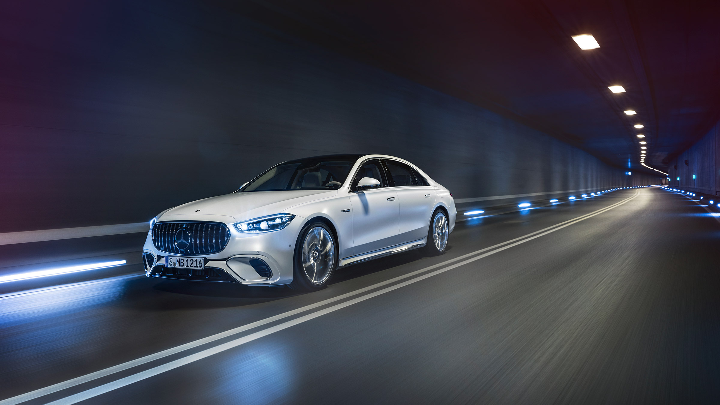 Mercedes-AMG S63 header – tracking