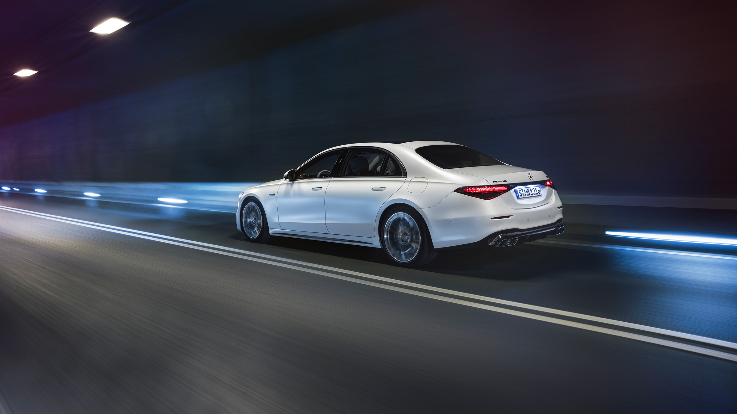 Mercedes-AMG S63 header – rear