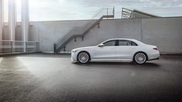 Mercedes-AMG S63 header – profile