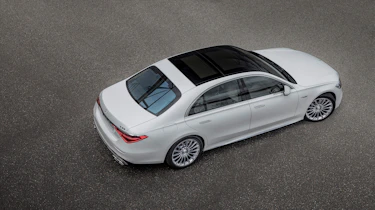 Mercedes-AMG S63 header – roof