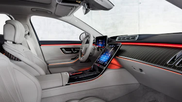 Mercedes-AMG S63 header – interior