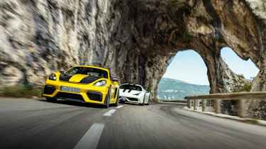 Porsche Cayman GT4 RS v Huracán STO v 458 Speciale v Honda NSX‑R