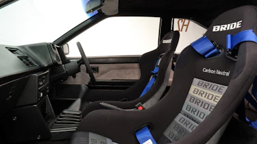 Toyota AE68 H2 Concept – cabin