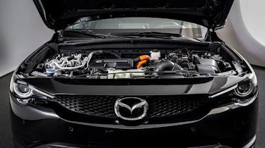 Mazda MX-30 R-EV – bonnet