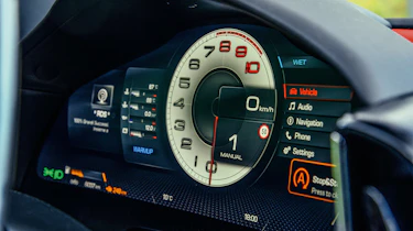 Ferrari Roma – dials