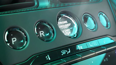Aston Martin DBS770 – dash