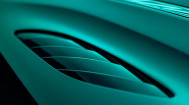 Aston Martin DBS770 – bonnet