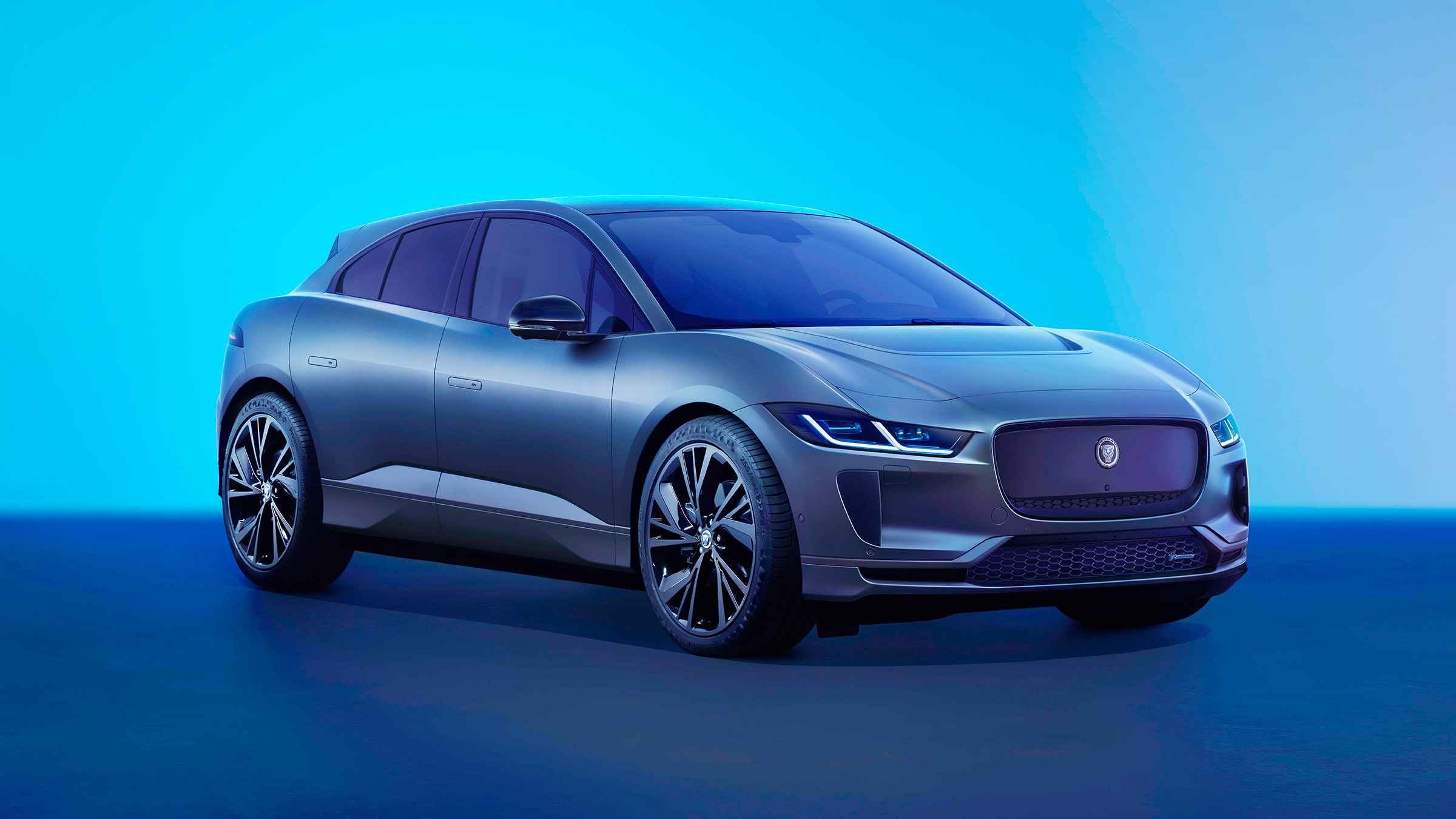 Jaguar I Pace 400 Sport – front quarter