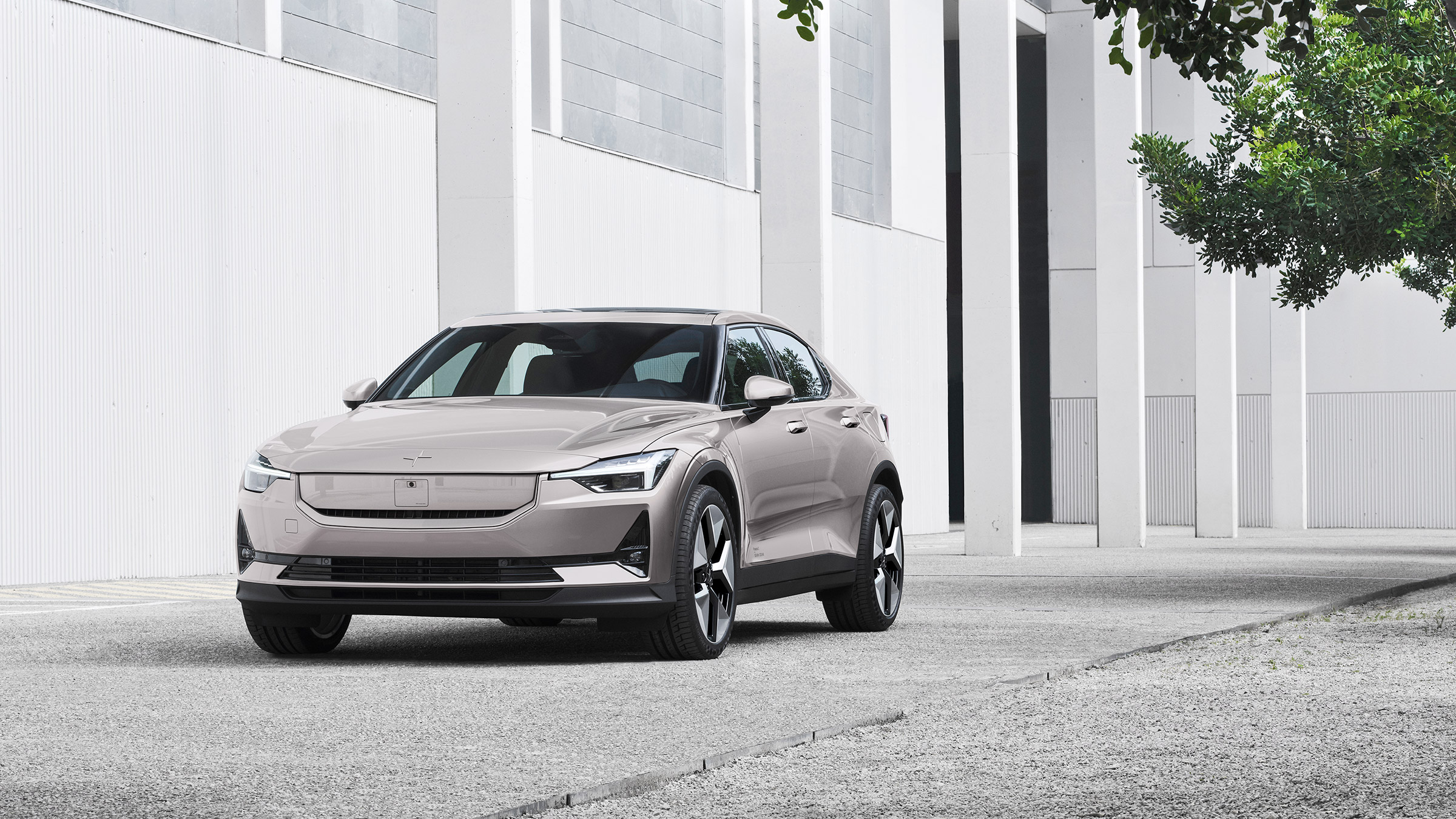 Polestar 2 MY24 – grey front