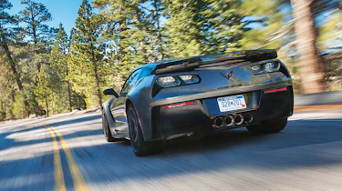 Porsche 911 GT3 and Corvette Z06