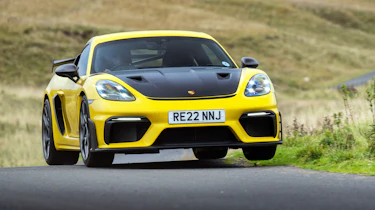 Porsche Cayman GT4 RS