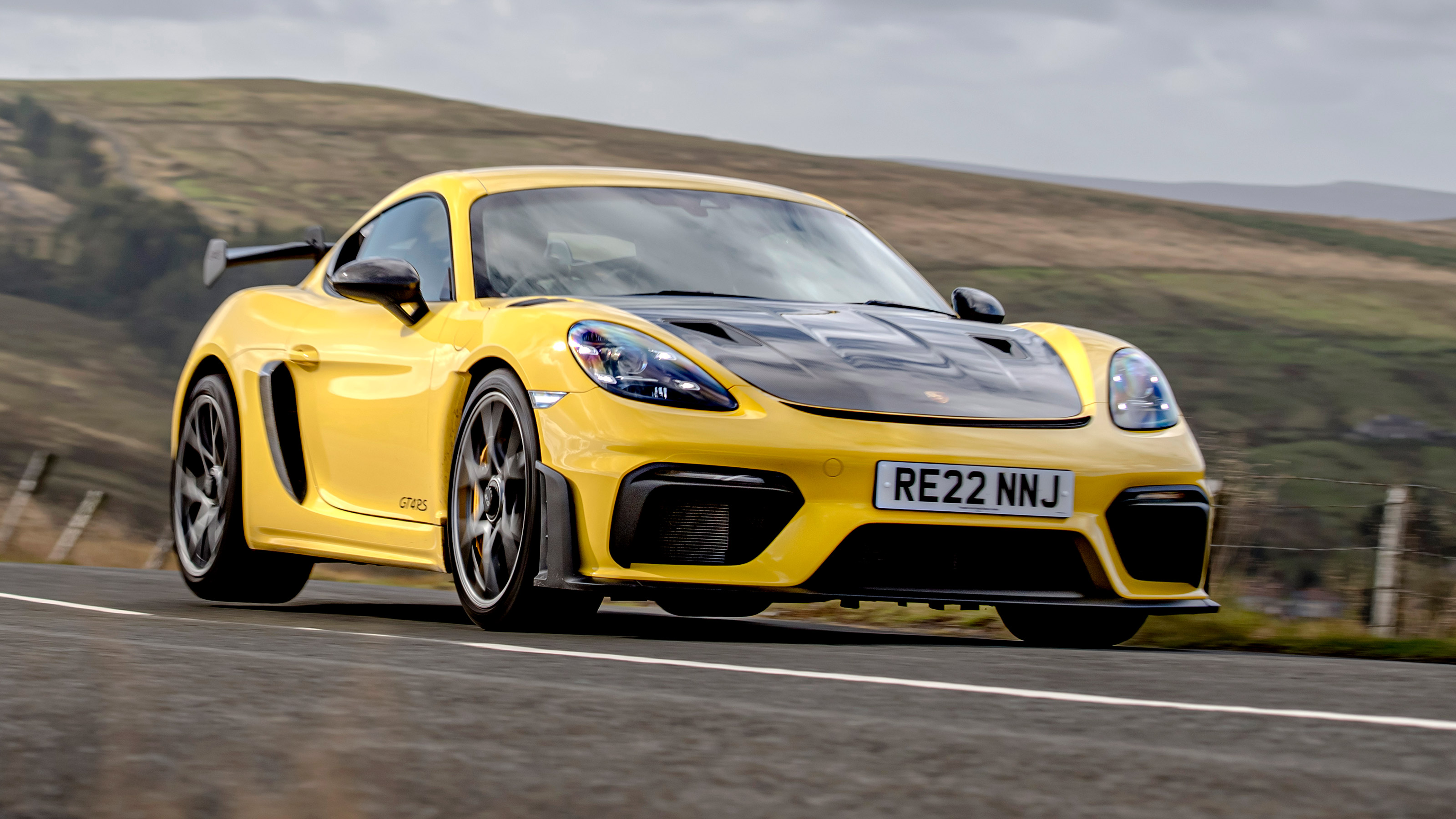 Porsche Cayman GT4 RS
