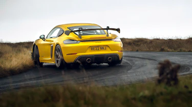 Porsche Cayman GT4 RS