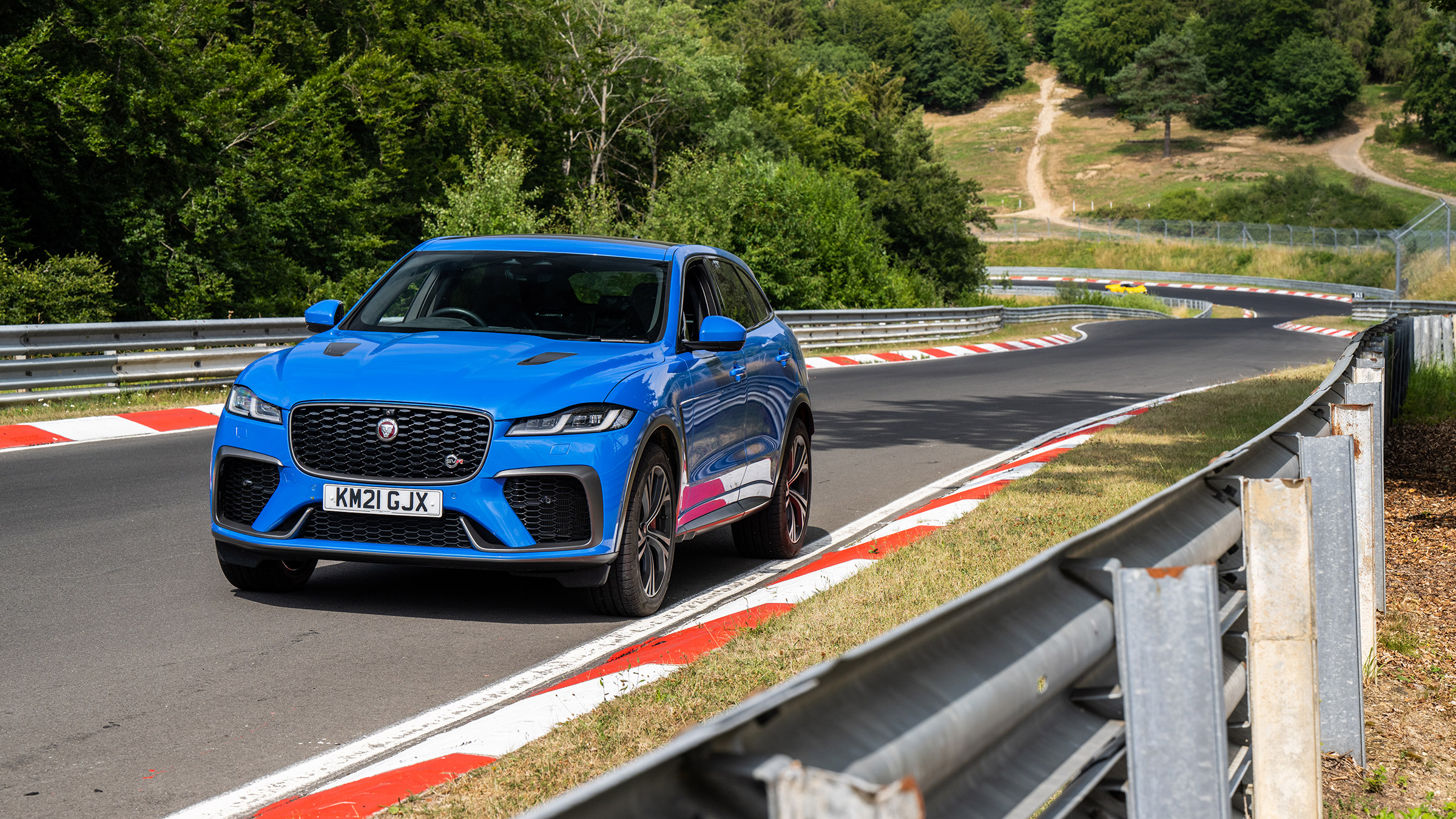 Jaguar F Pace SVR