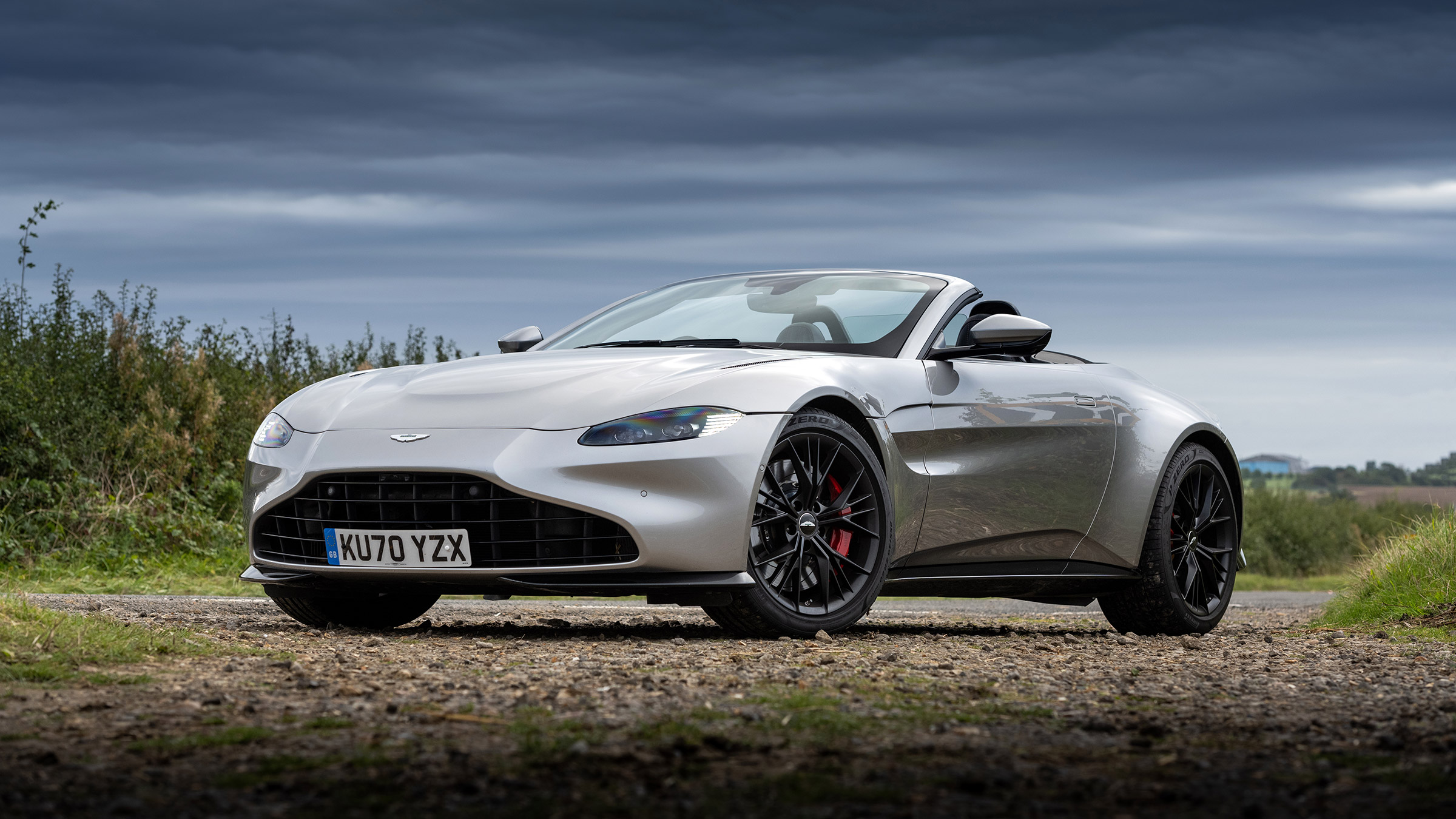 Aston Martin Vantage Roadster – nose