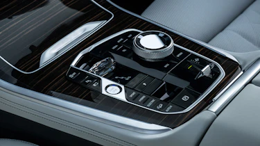 BMW X5 LCI – console