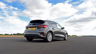 Ford Focus – rear tracking