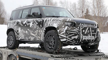 Land Rover Defender SVR
