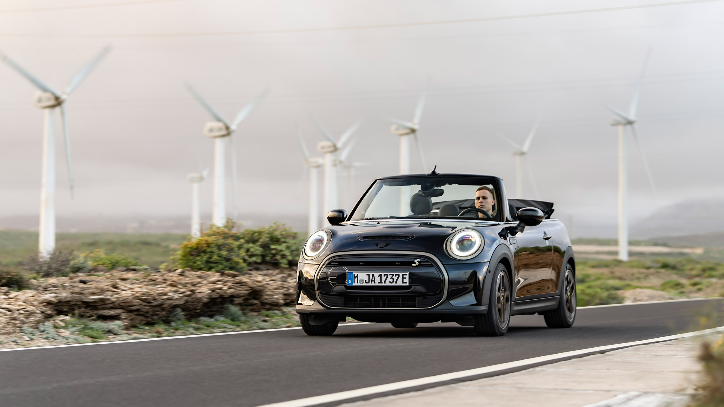Mini Cooper S E Convertible – nose