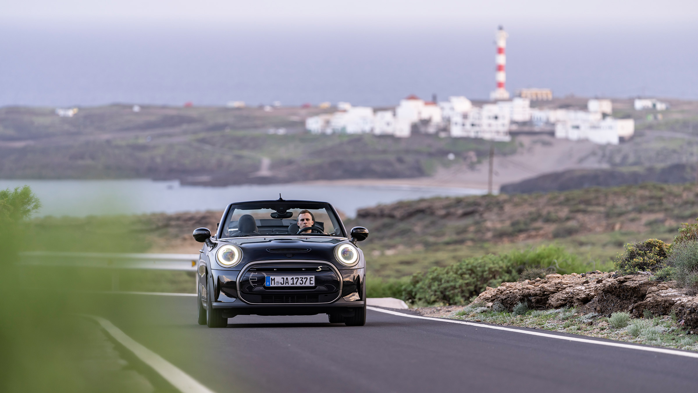 Mini Cooper S E Convertible – nose