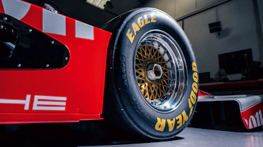 Porsche 956