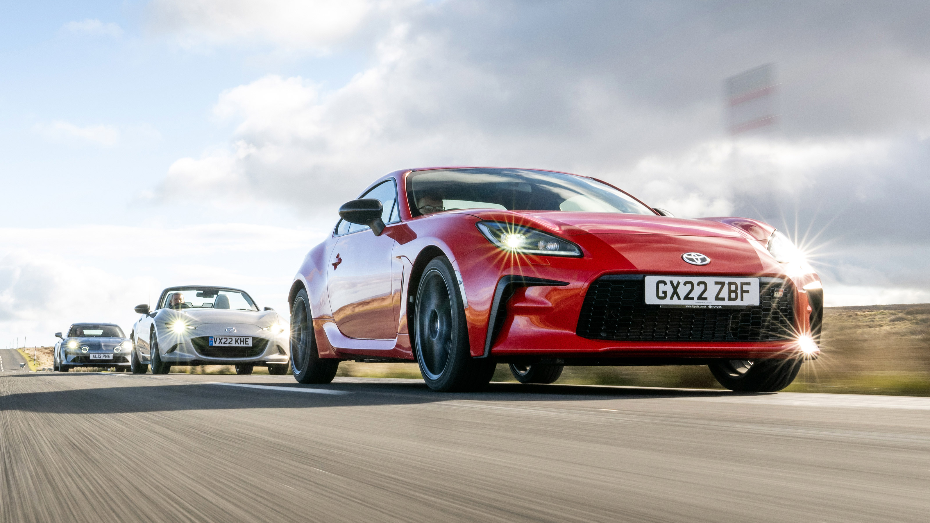 Toyota GR86 v Mazda MX-5 v Alpine A110 GT