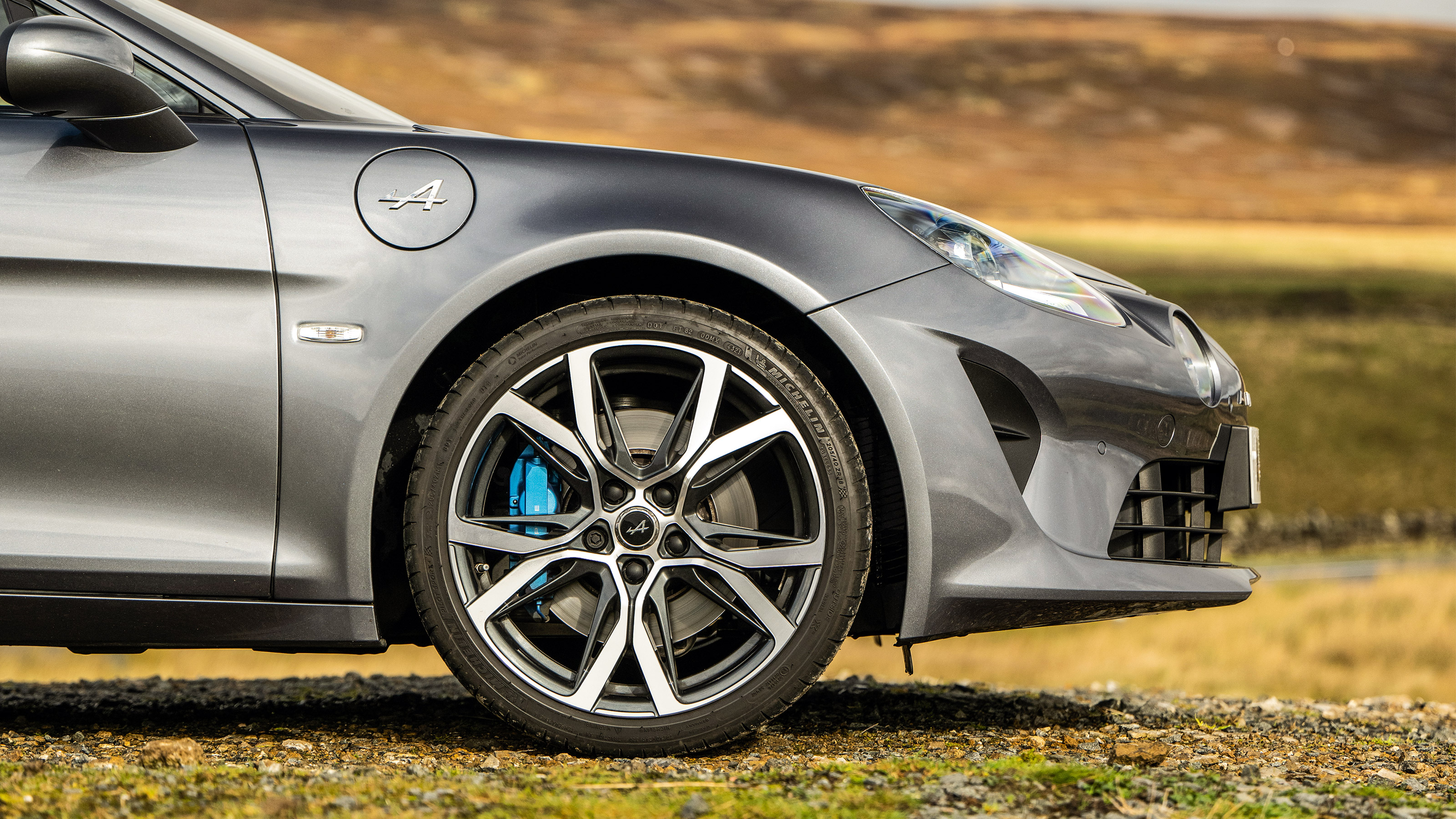 Toyota GR86 v Mazda MX-5 v Alpine A110 GT