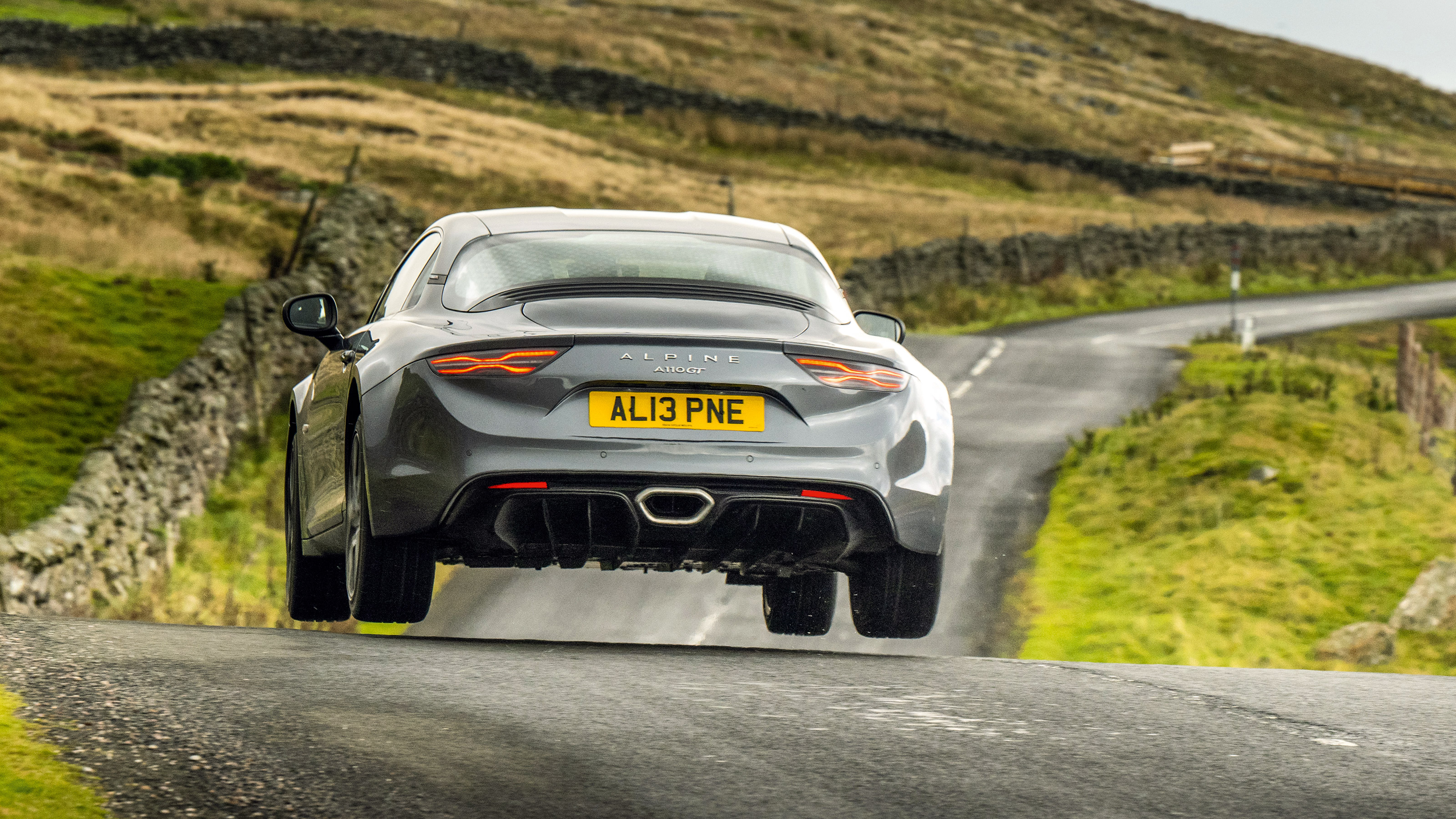 Toyota GR86 v Mazda MX-5 v Alpine A110 GT