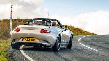 Toyota GR86 v Mazda MX-5 v Alpine A110 GT